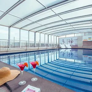 4* Hotell Num